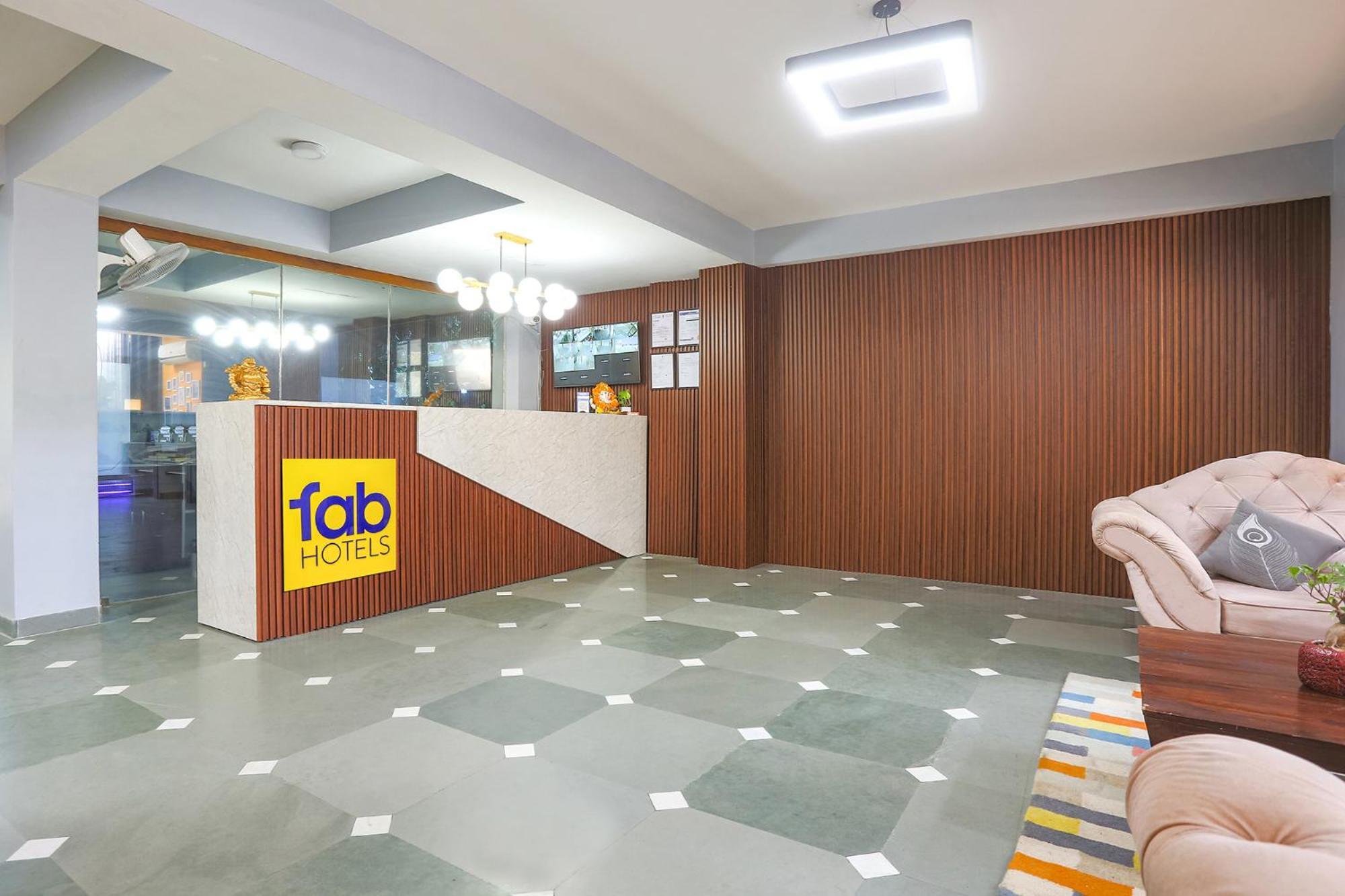 Fabhotel New Journey Hospitality Gurgáon Exteriér fotografie